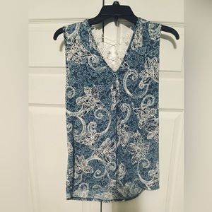 Women’s Vneck sleeveless blouse